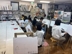 特別授業：基町高校創造表現コースの入試過去問に挑戦　芸大美大受験科