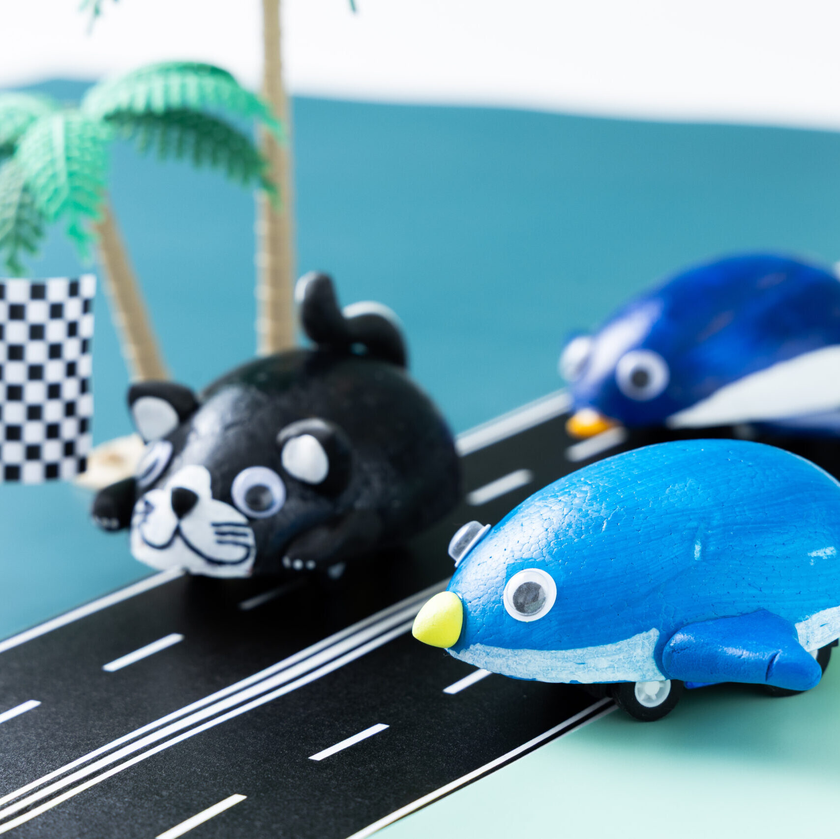 Q.ビュンビュン走る！ペンギンカー